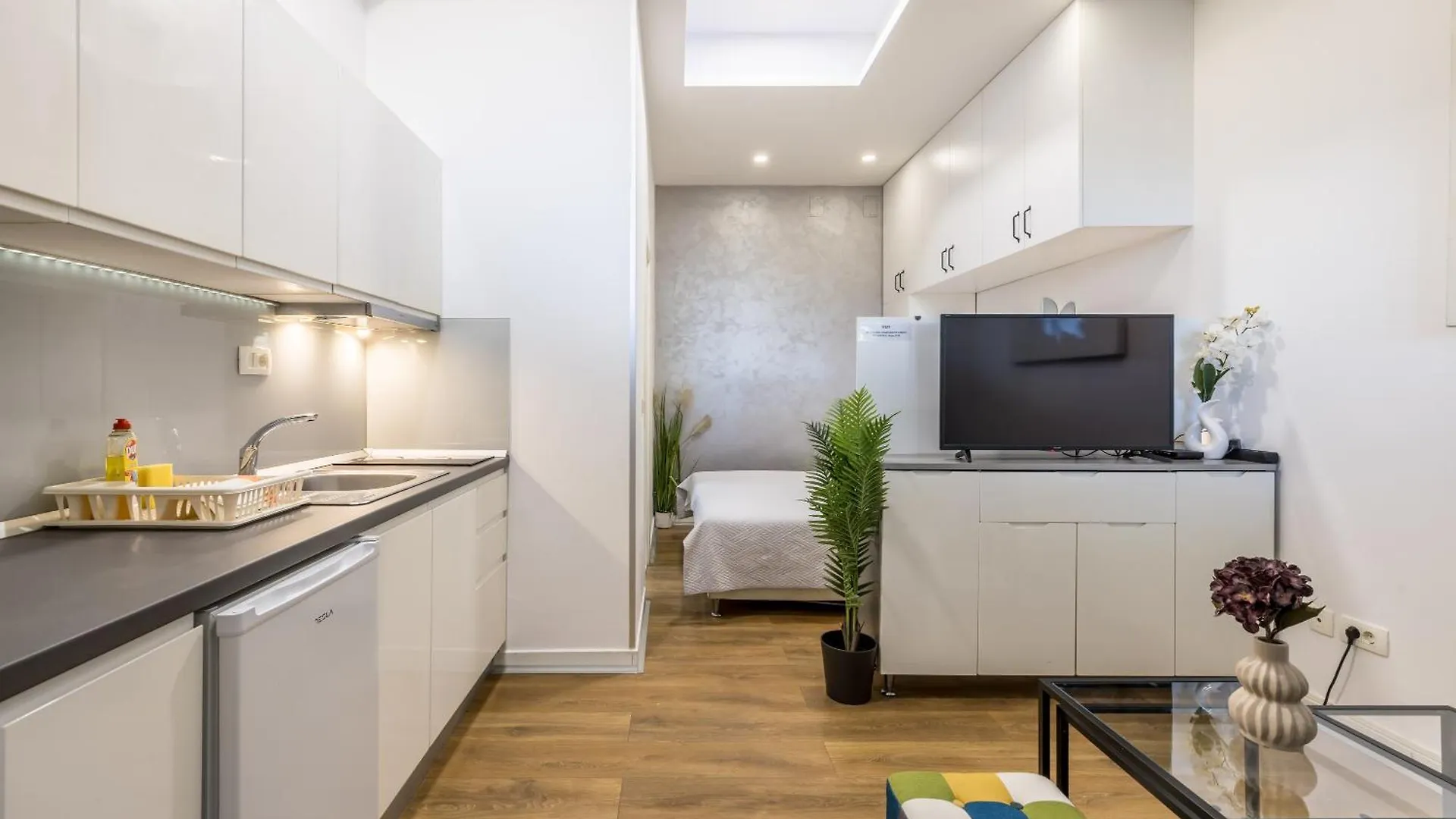 Studio Apartments Twins Split
