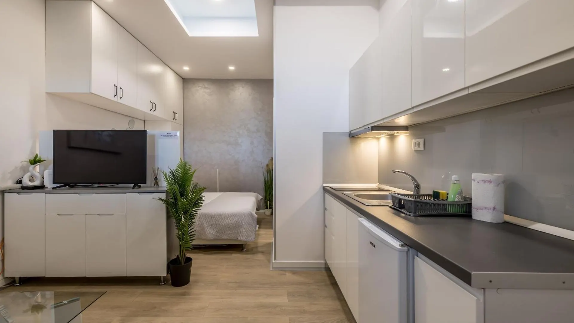 Studio Apartments Twins Split