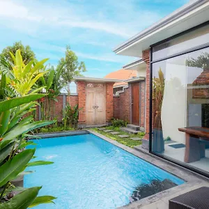 https://ubud-mayura-private-pool-villa.ubudhotelsnow.com