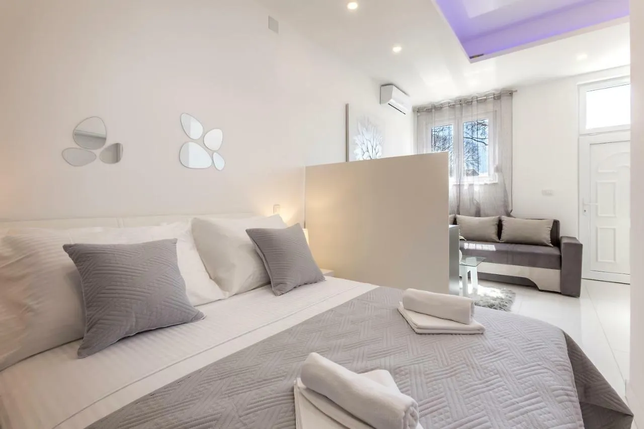 Studio Apartments Twins Split Croatia